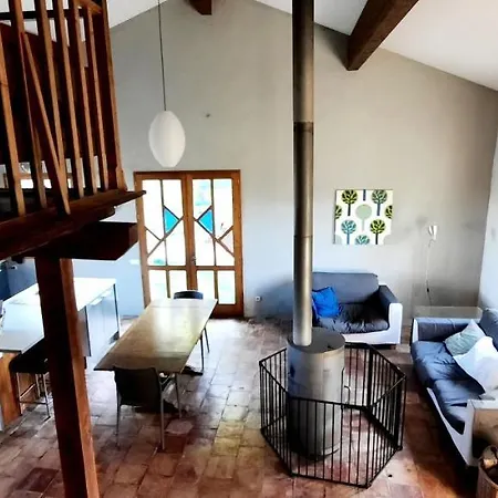 Holiday home Maison Familiale Chaleureuse Idealement Situee